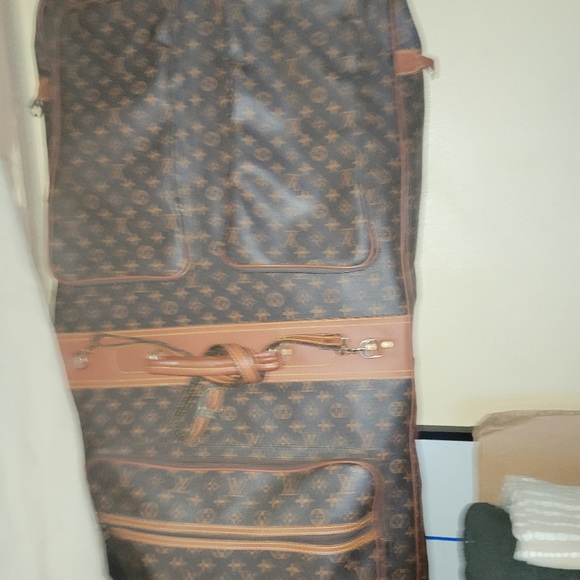 LV garment travel bag - Picture 4 of 6